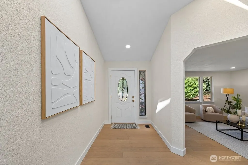 Property photo for 18901 Se 281st Street, Kent photo 4