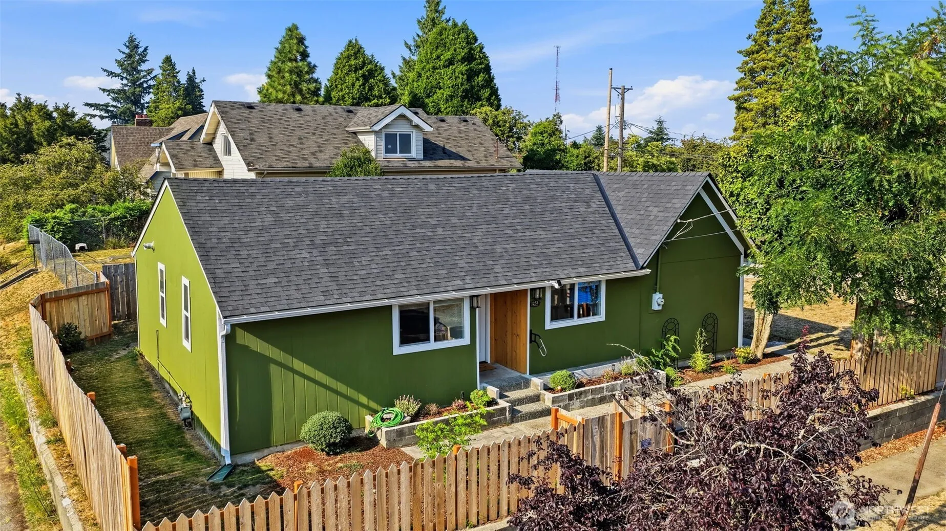 Property photo for 1255 S Grant Avenue, Tacoma