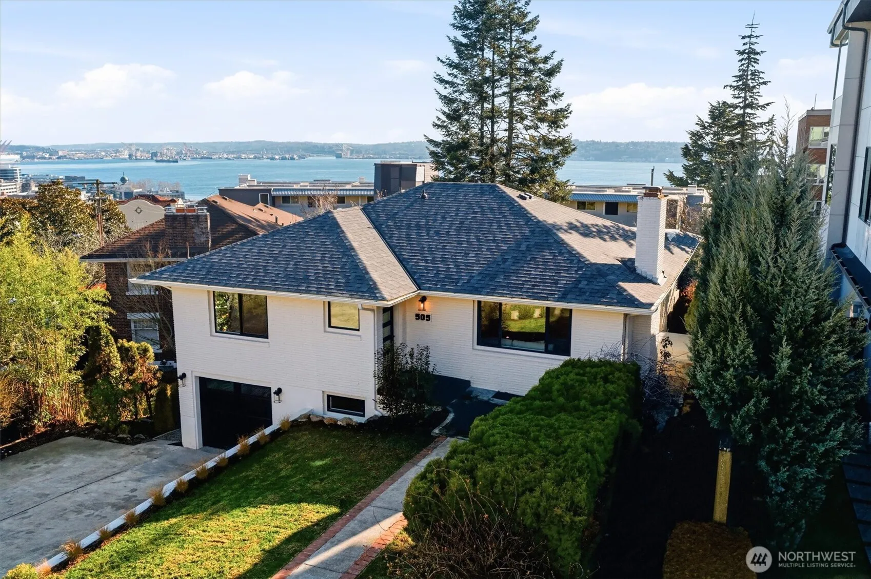 505 W Kinnear Place