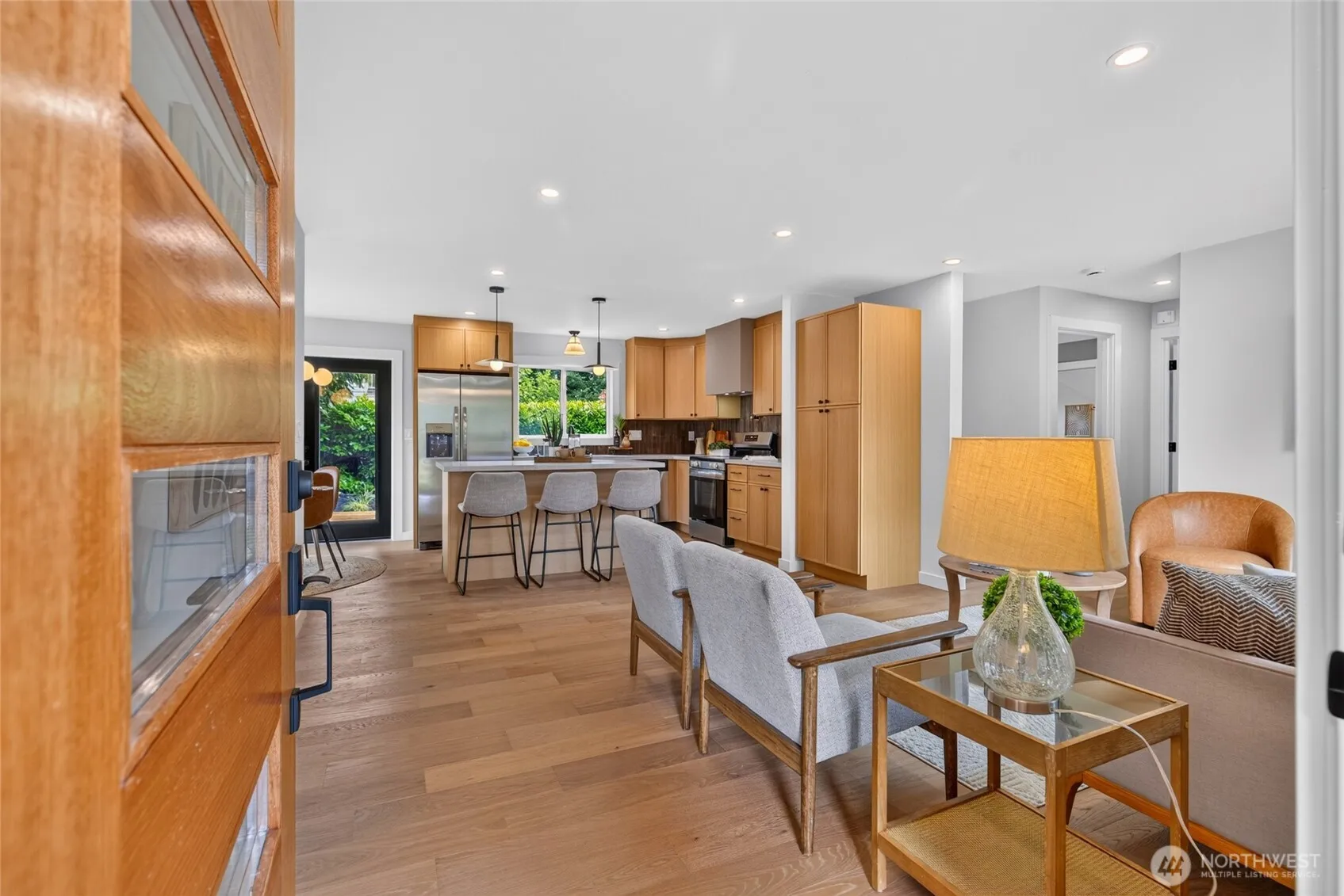 Property photo for 3152 Ne 82nd Street, Seattle photo 2