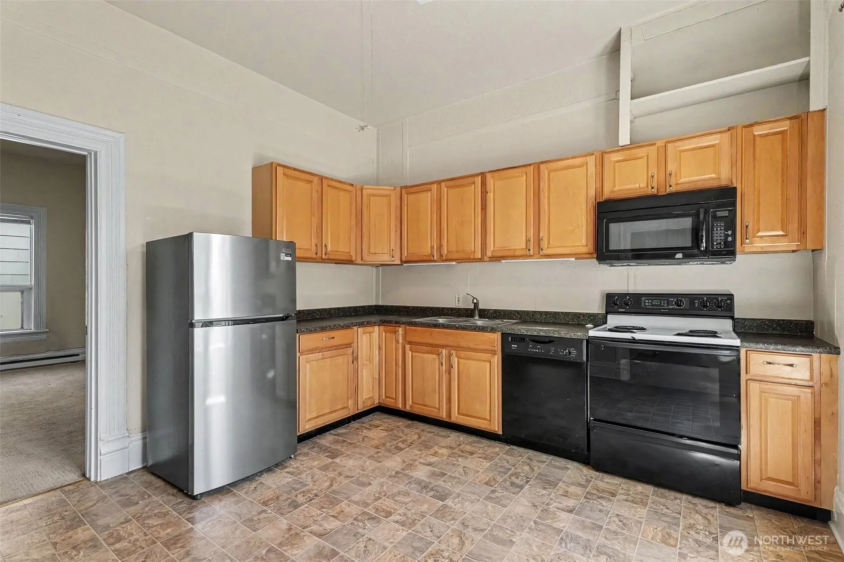 Property photo for 140 S Cambrian Avenue, Bremerton photo 4
