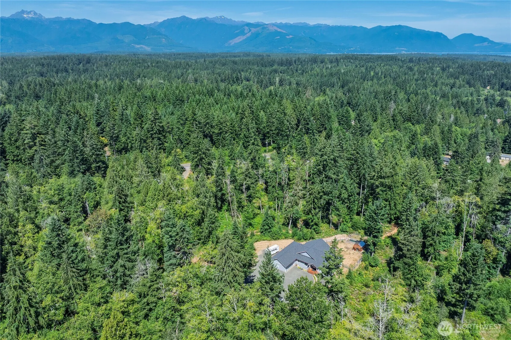 Property photo for 13642 Nw Red Maple Way, Bremerton photo 4
