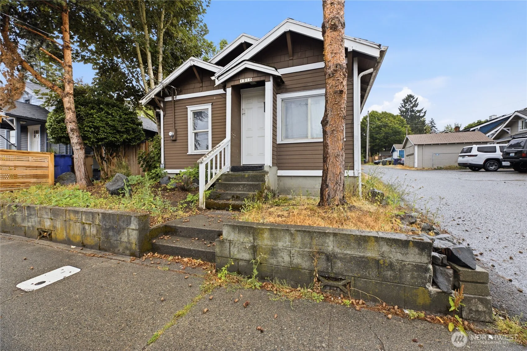 Property photo for 1210 S Union Avenue, Tacoma photo 2