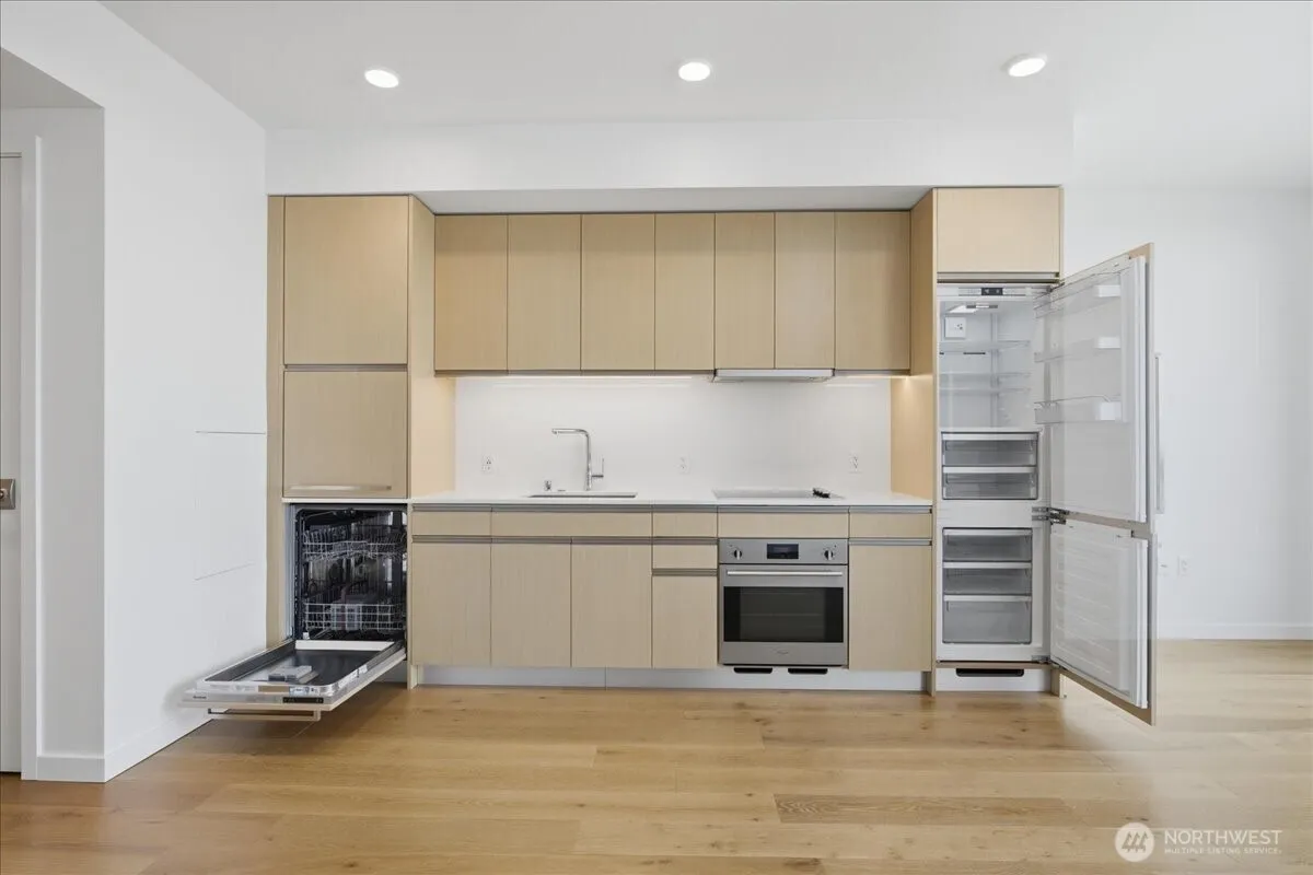 Property photo for 1808 Minor Avenue #3309, Seattle photo 5