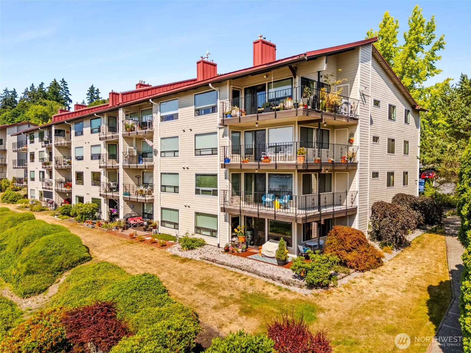 Property photo for 900 East Bay Drive Ne #a201, Olympia photo 2
