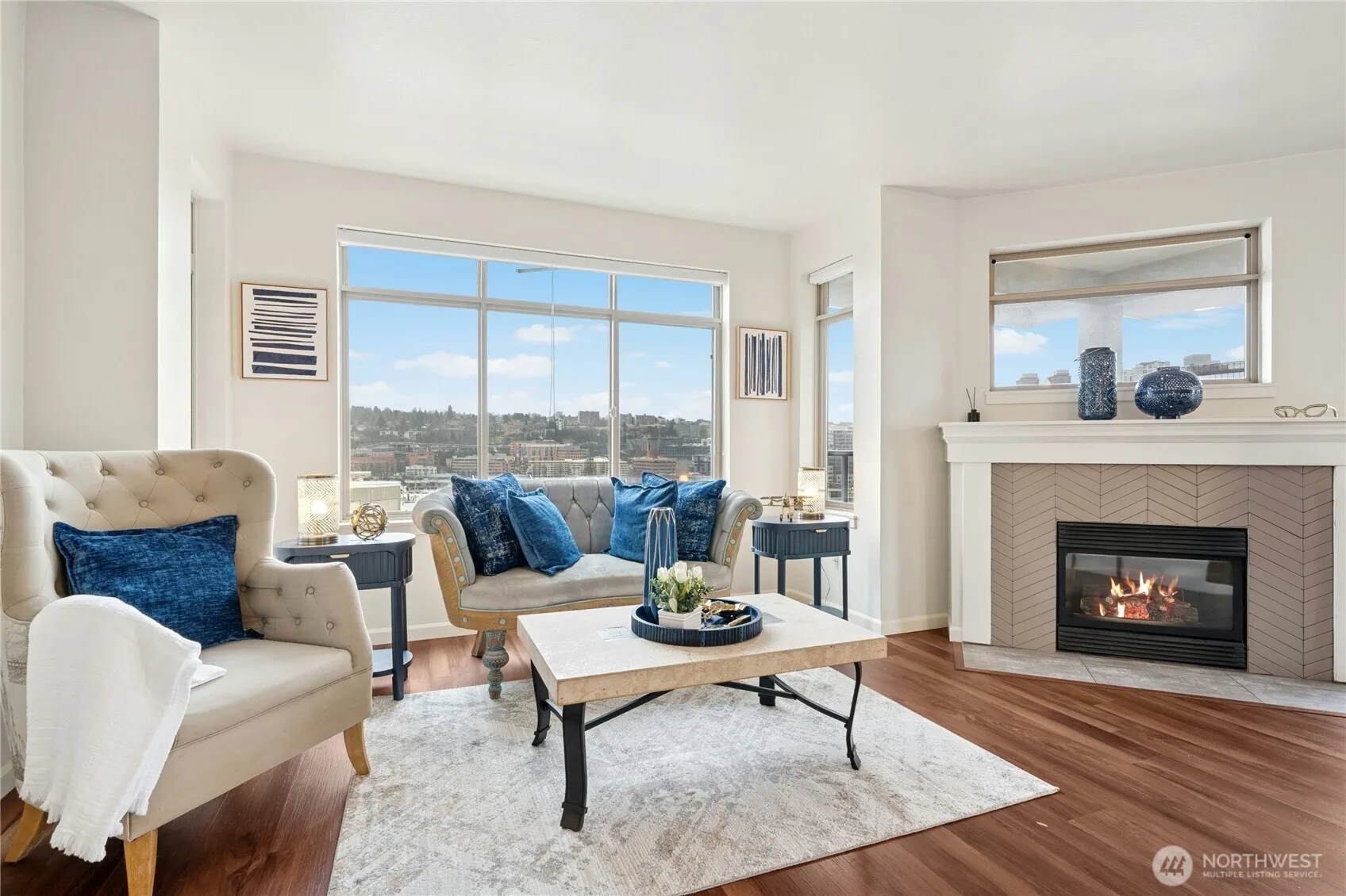 Property photo for 1000 N Aurora Avenue #4 0 9, Seattle photo 3