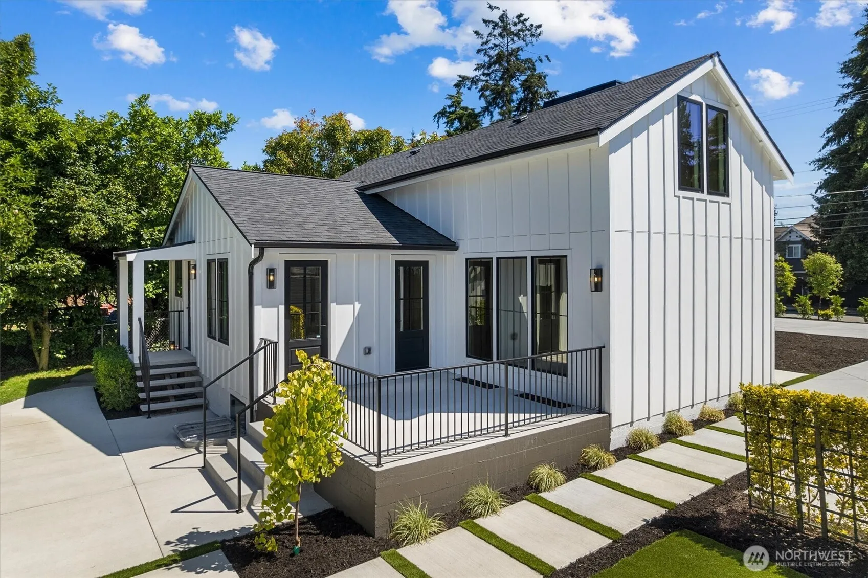 Property photo for 7743 Seward Park Avenue S, Seattle photo 4
