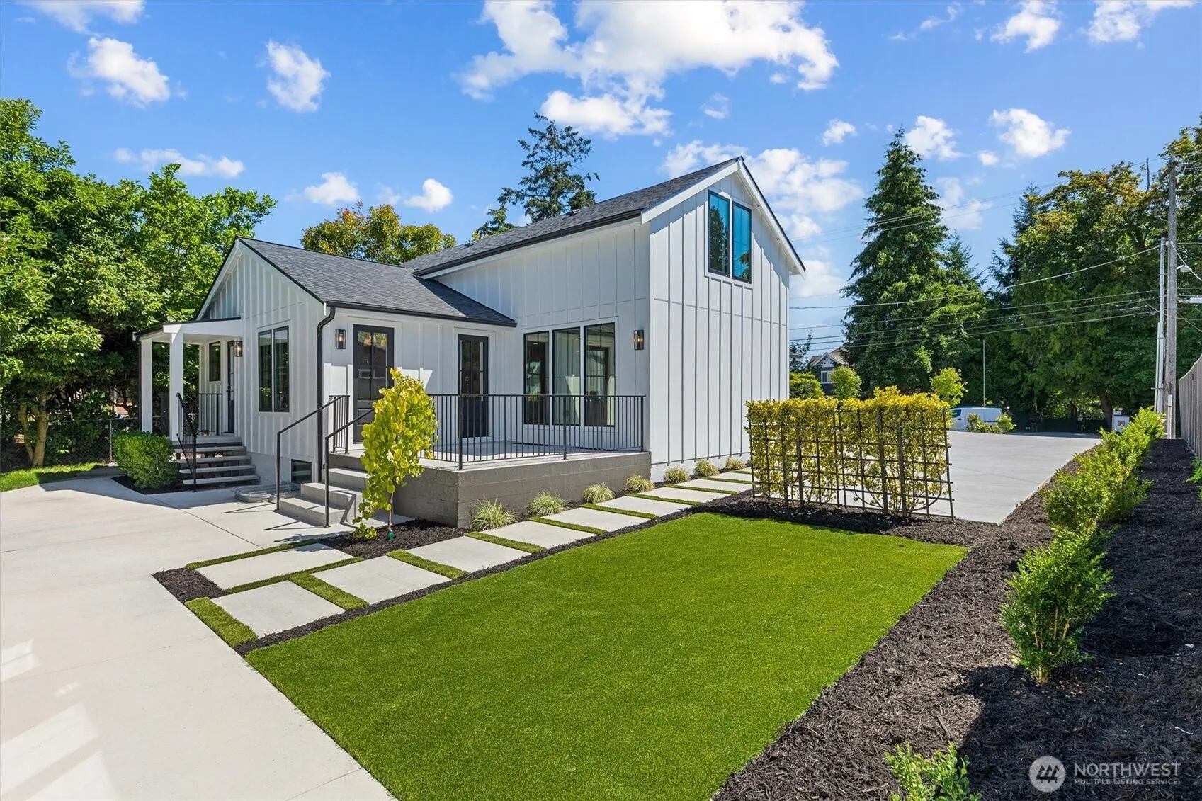 Property photo for 7743 Seward Park Avenue S, Seattle photo 3