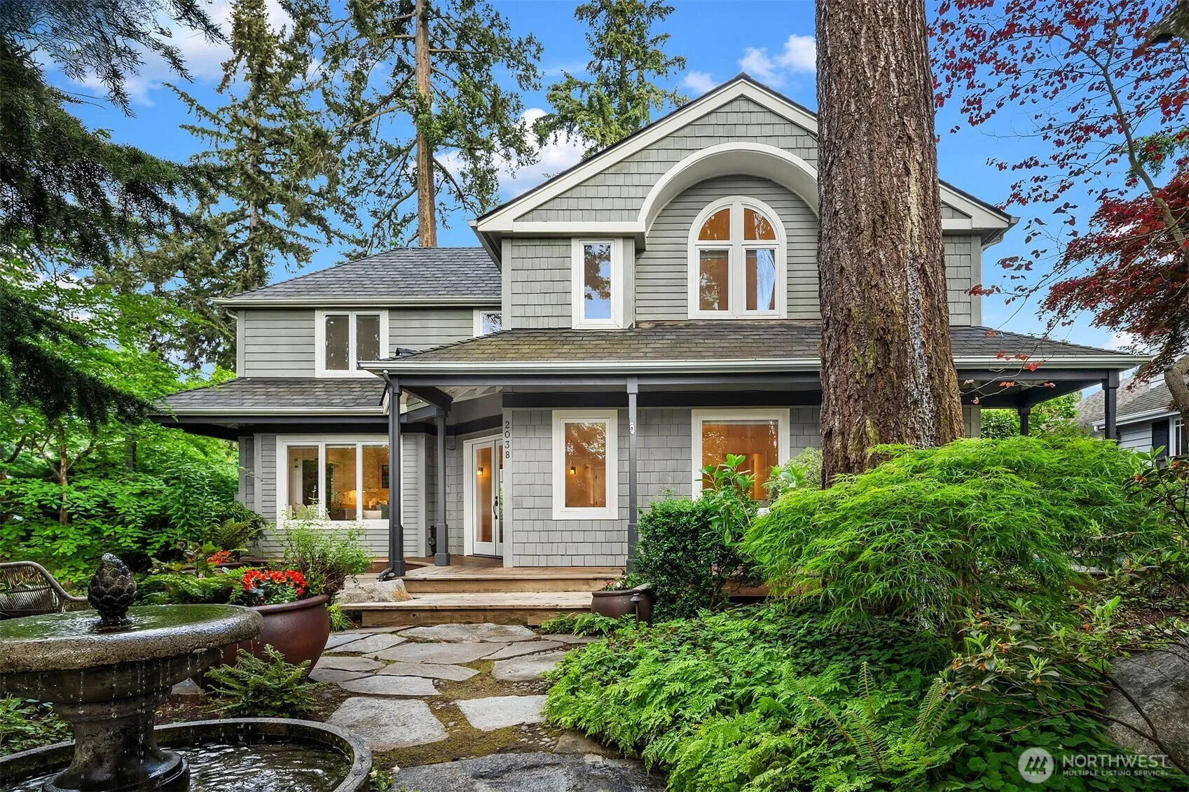 Property photo for 2038 9th Street W, Kirkland