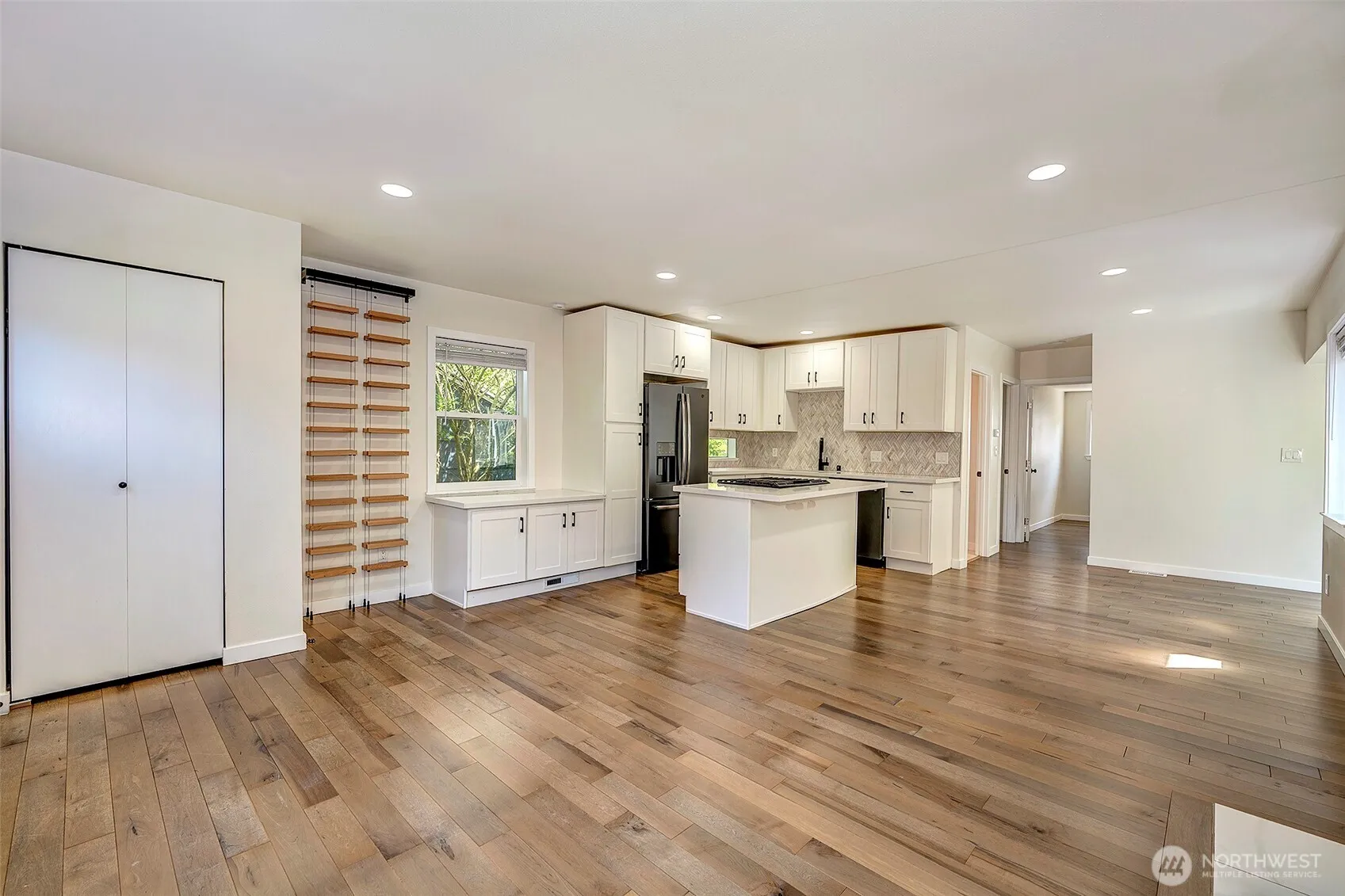Property photo for 3806 35th Avenue W #unit 1, Seattle photo 5