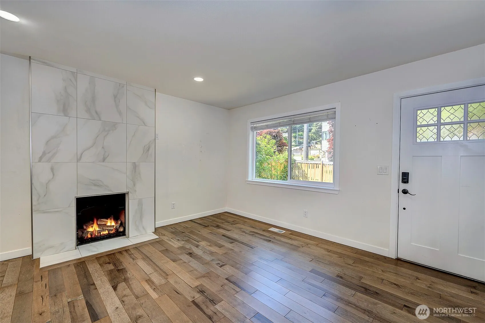 Property photo for 3806 35th Avenue W #unit 1, Seattle photo 2