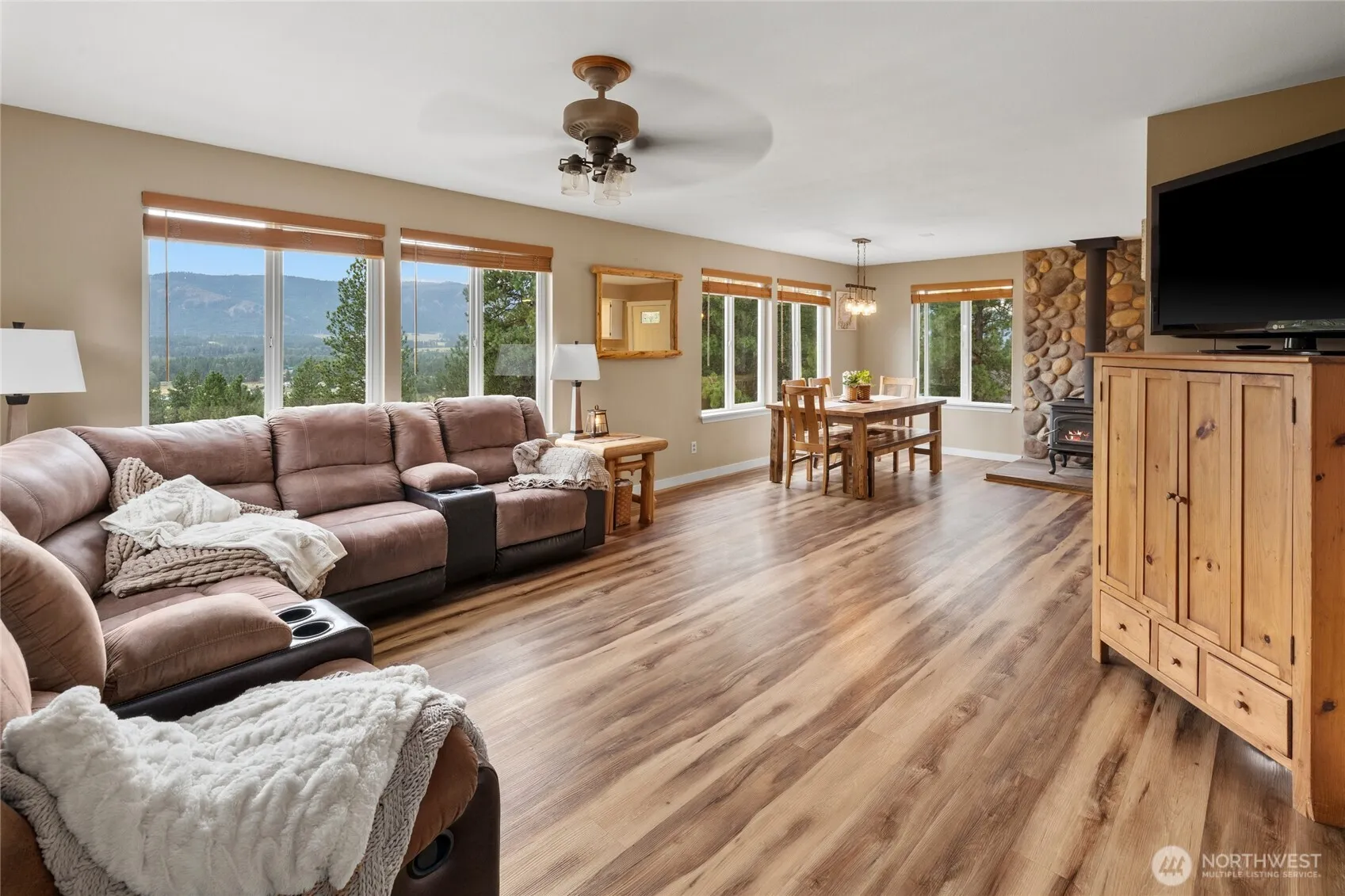Property photo for 1150 White Road, Cle Elum photo 4