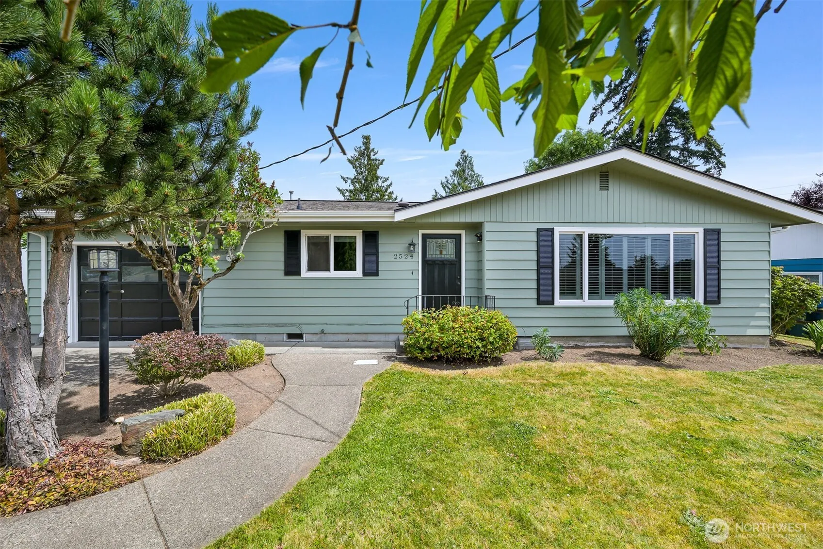 Property photo for 2524 Ontario Street, Bellingham photo 2
