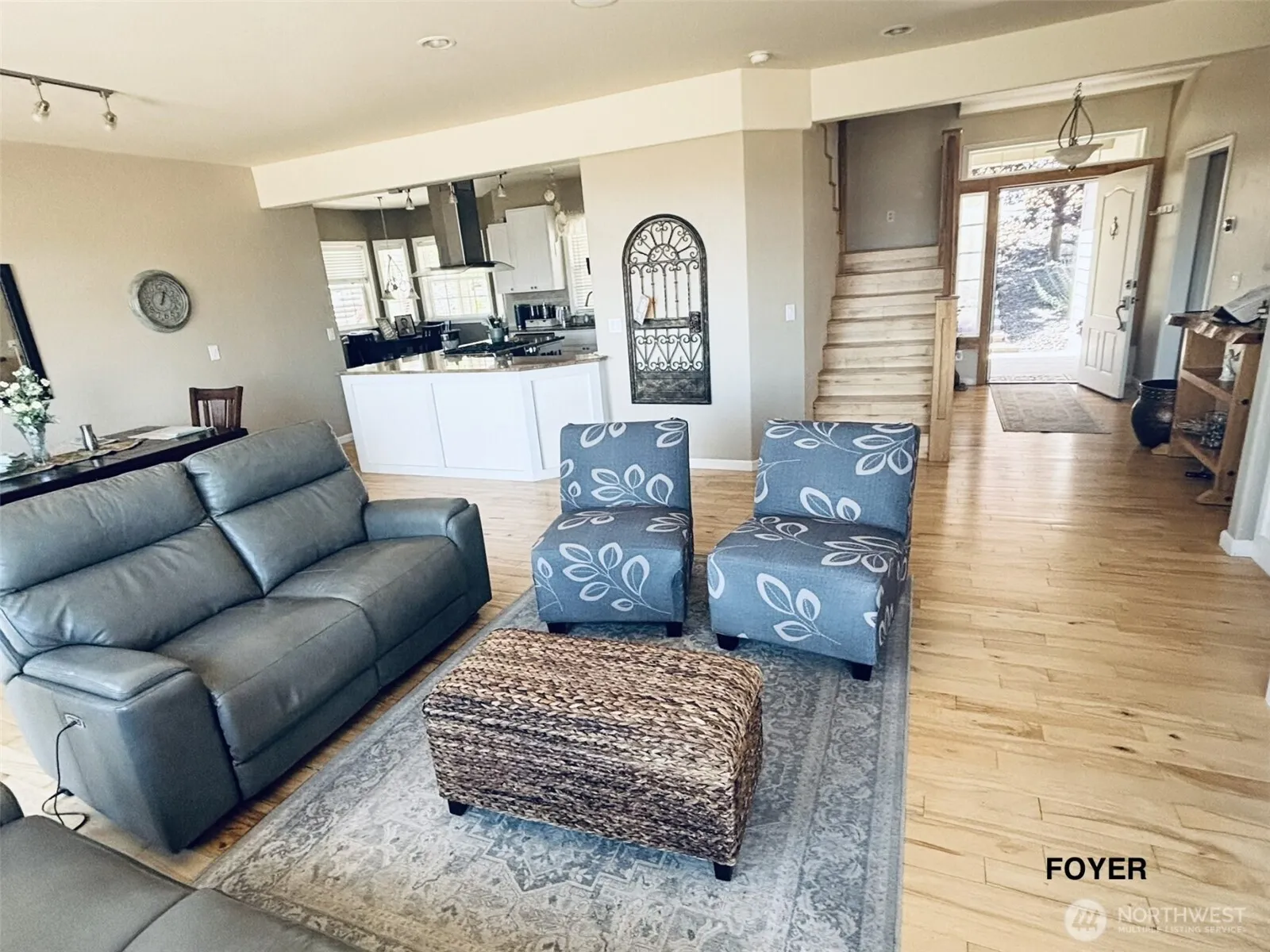 Property photo for 45720 Geostar Drive, Grand Coulee photo 5