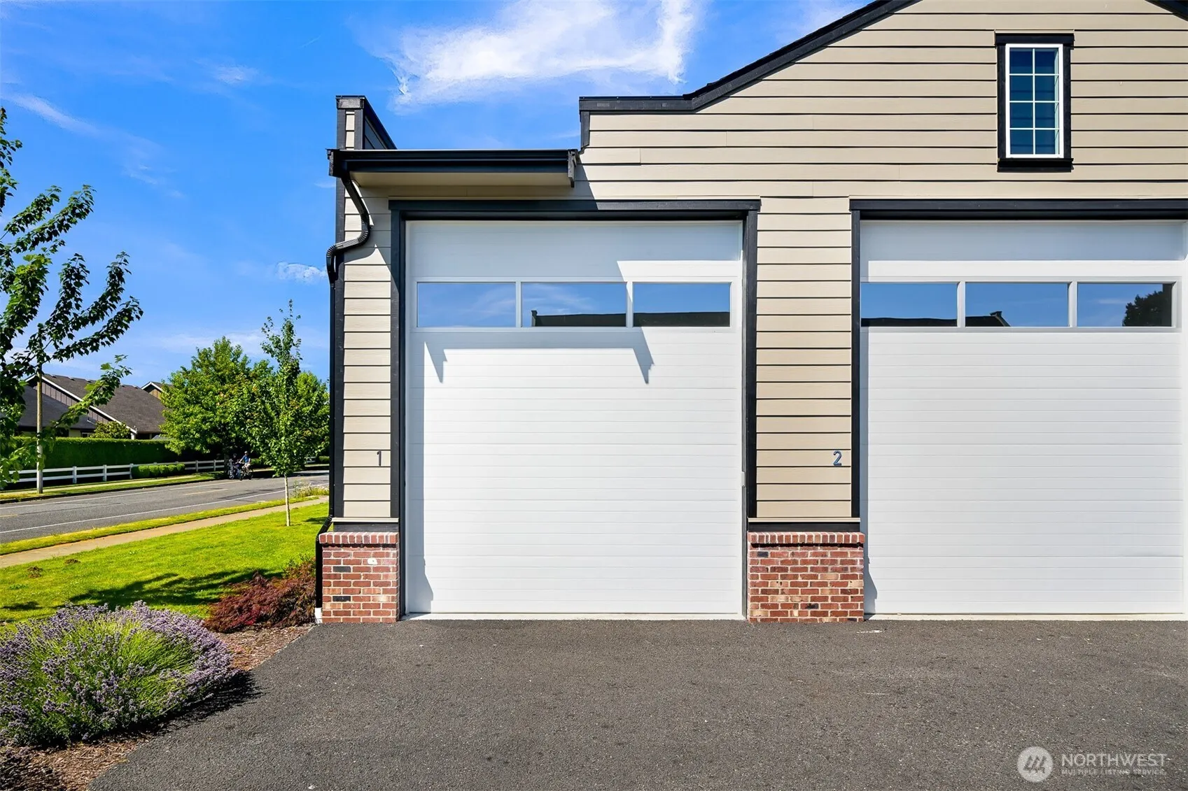 Property photo for 2203 Mercedes Drive #1, Lynden photo 4