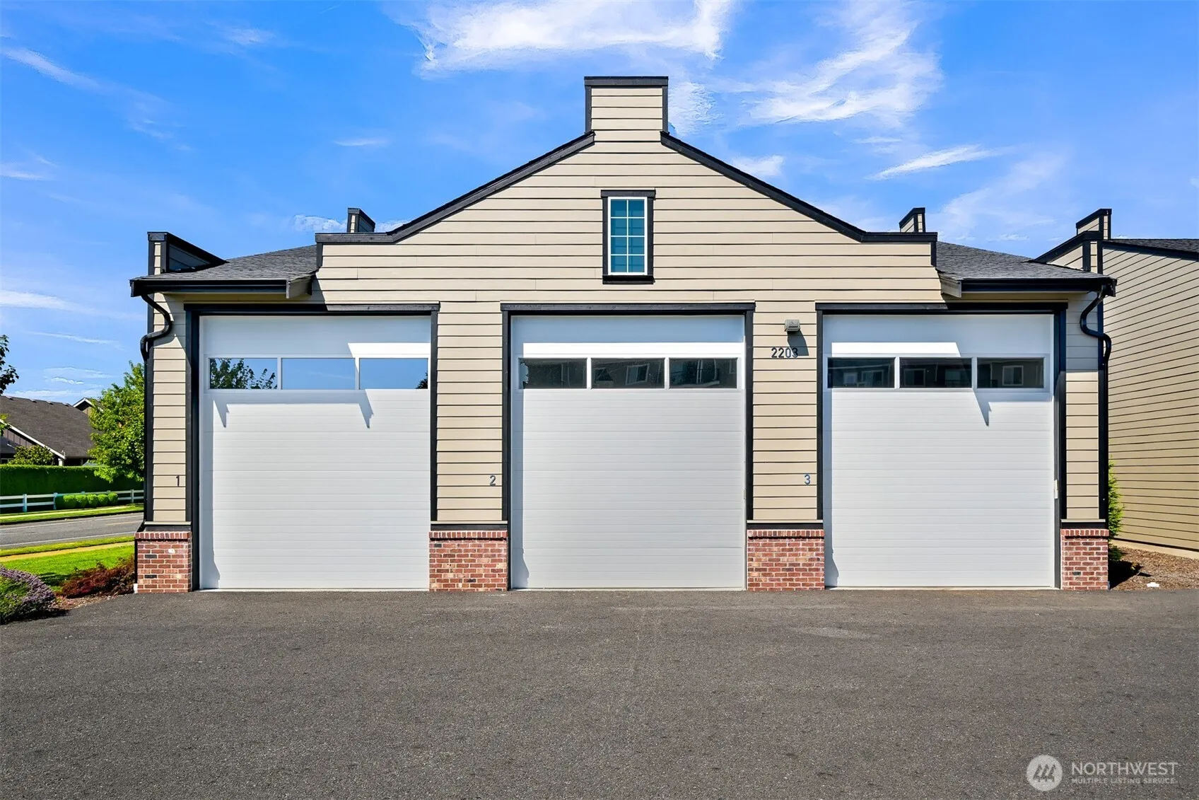 Property photo for 2203 Mercedes Drive #1, Lynden photo 2