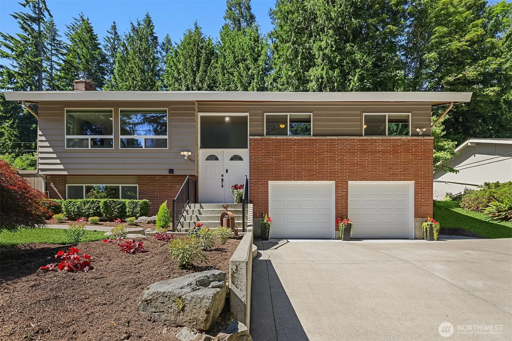 Property photo for 525 Mount Everest Lane Sw, Issaquah