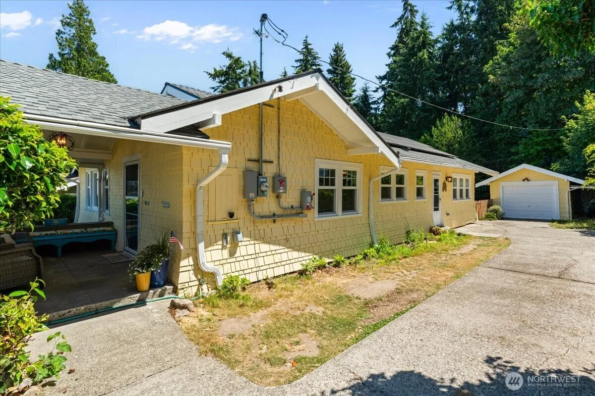 Property photo for 3706 N 33rd Street, Tacoma photo 2