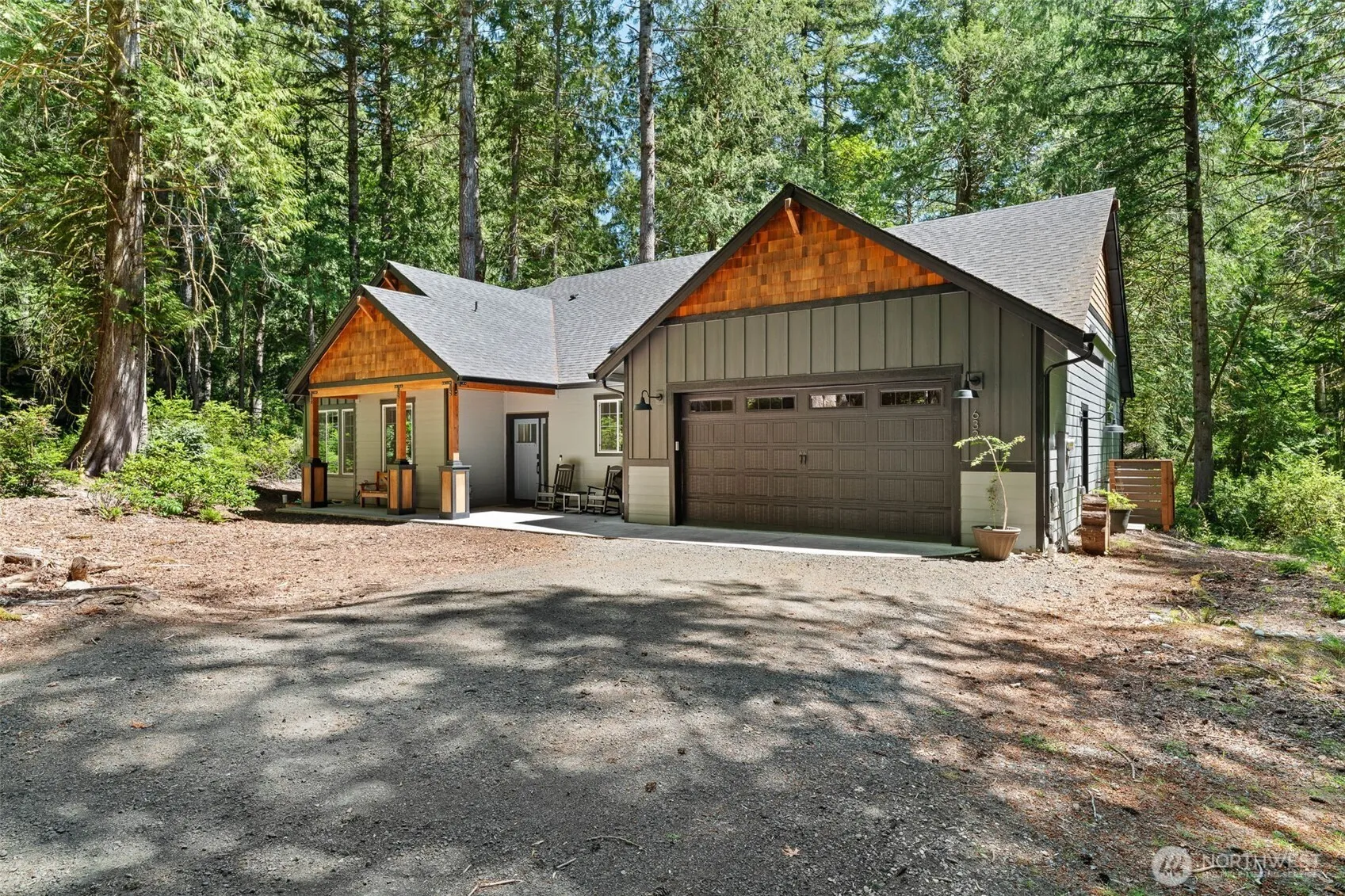 Property photo for 632 E Pointes Drive W, Shelton