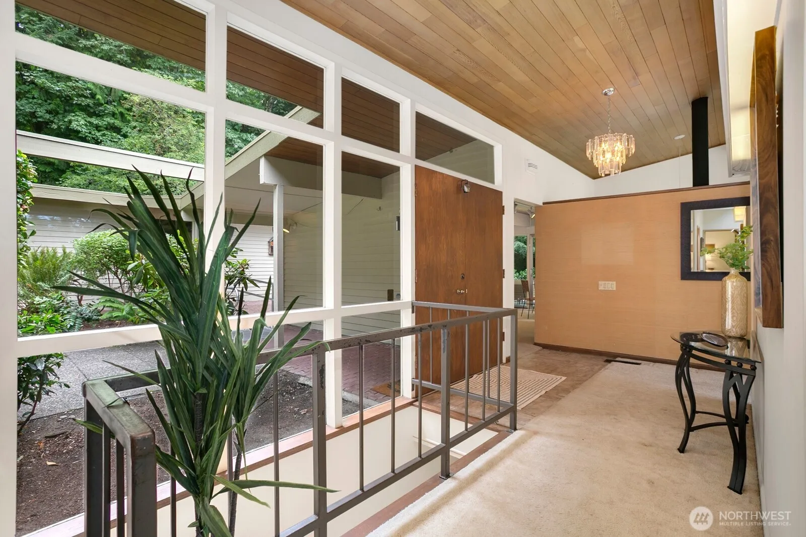 Property photo for 11880 Ne 36th Place, Bellevue photo 5