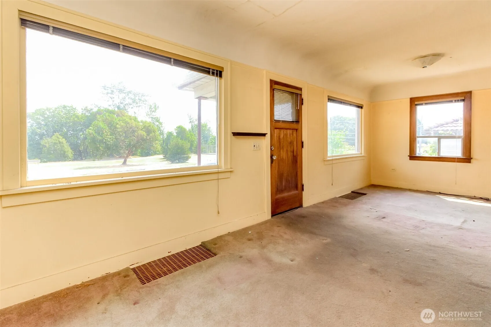 Property photo for 7015 12th Avenue Sw, Seattle photo 4