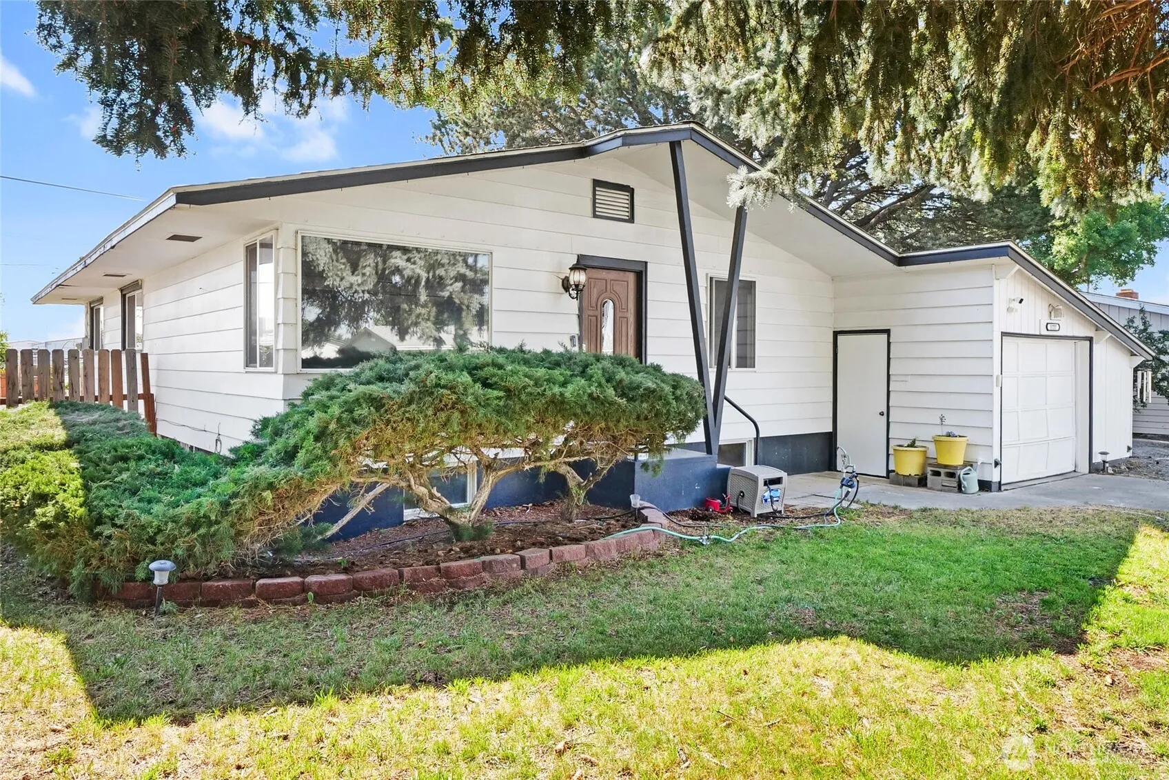 Property photo for 1727 S Monroe Street, Moses Lake
