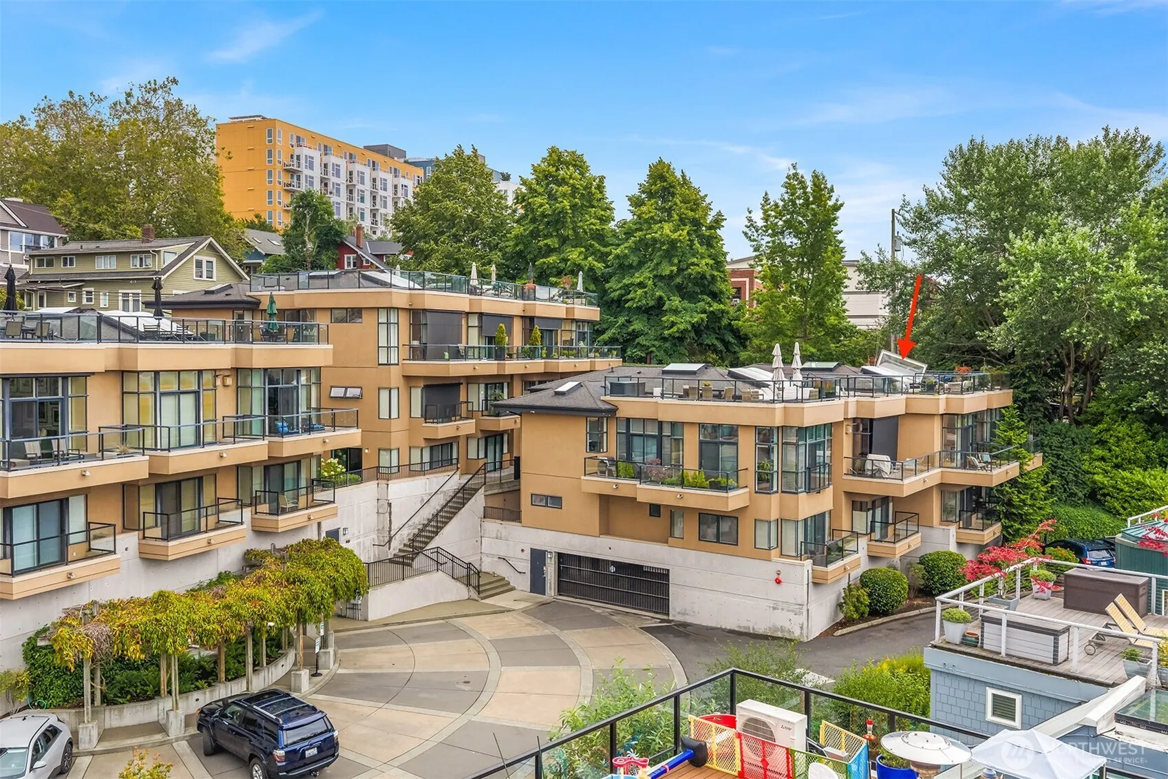 Property photo for 80 E Roanoke Street #2, Seattle photo 2