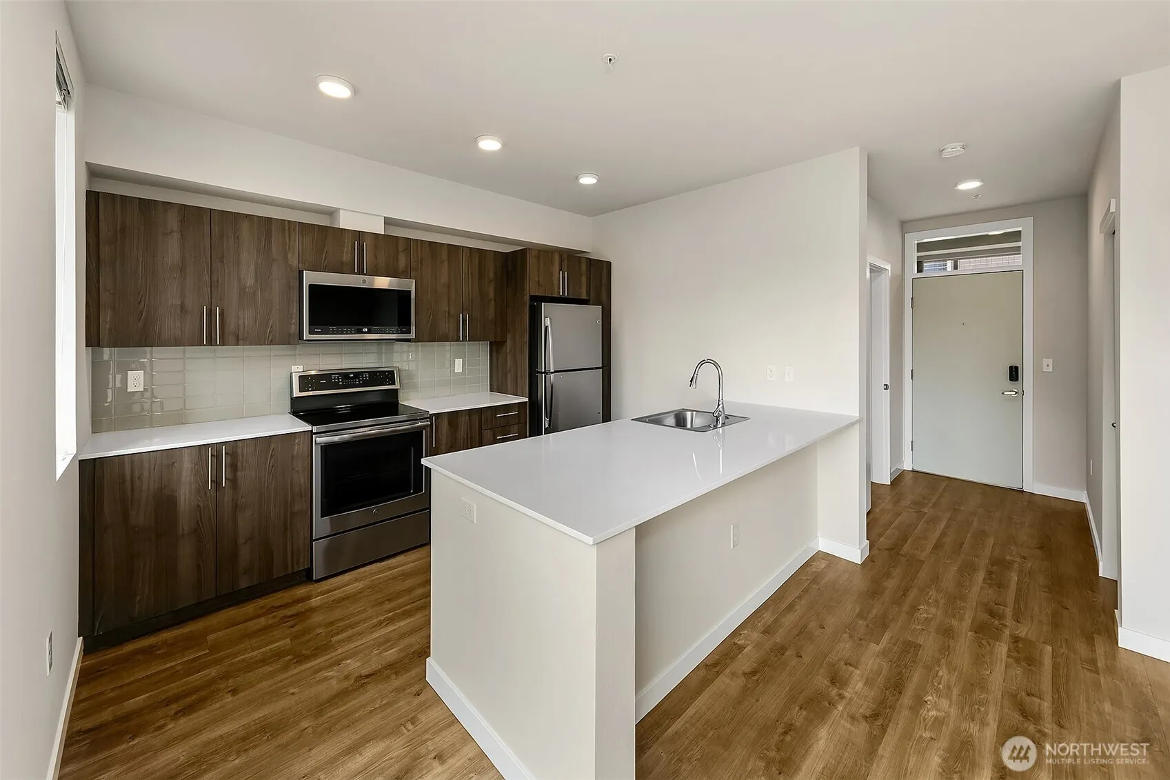 Property photo for 121 12th Avenue E #409, Seattle photo 4