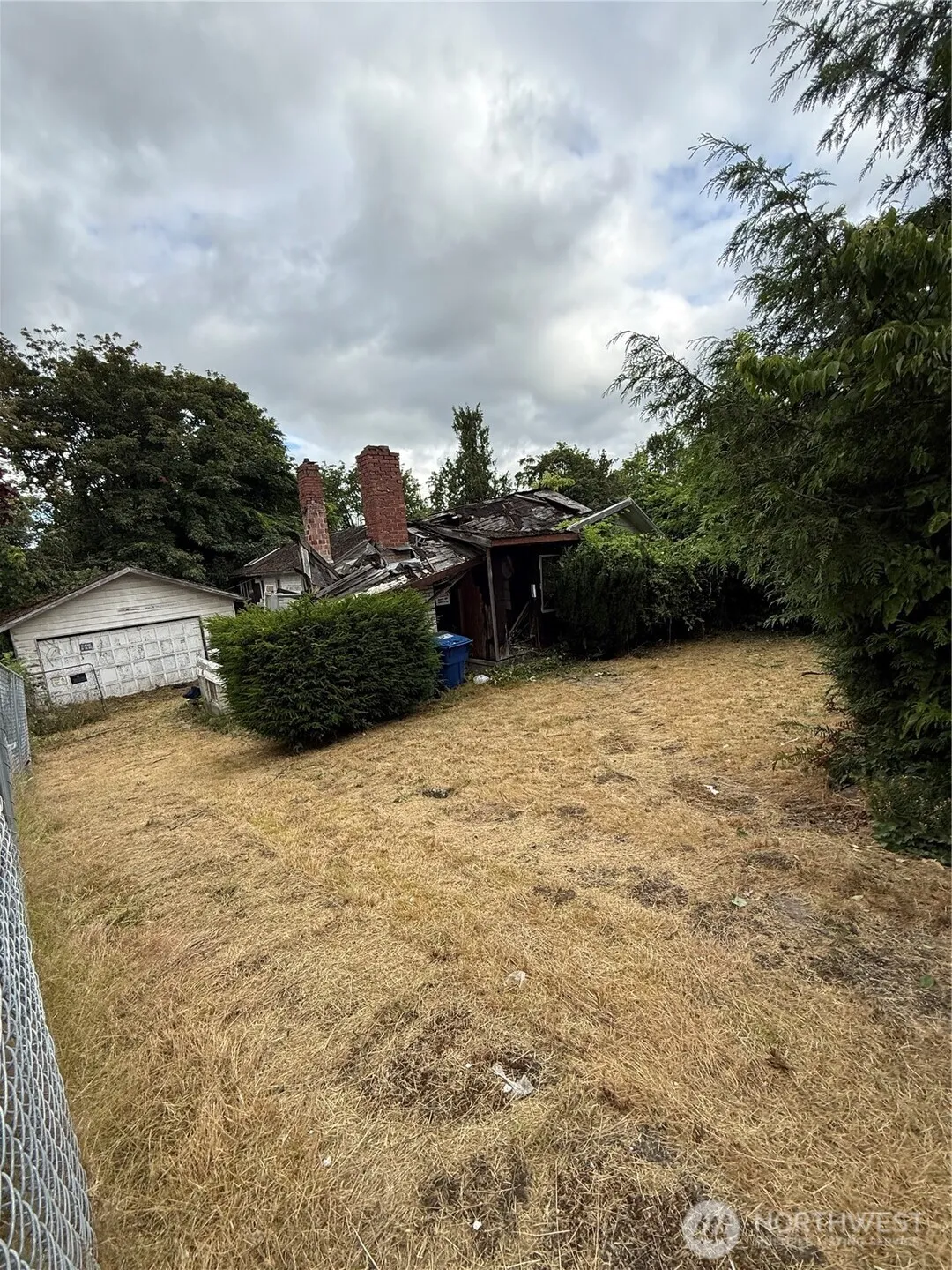 Property photo for 11425 69th Place S, Seattle photo 2