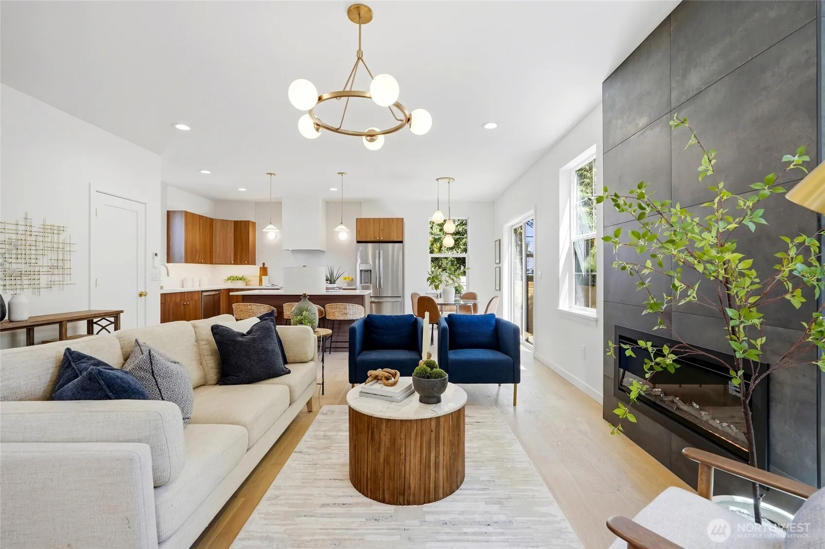 Property photo for 5948 18 Avenue Sw #2, Seattle photo 5