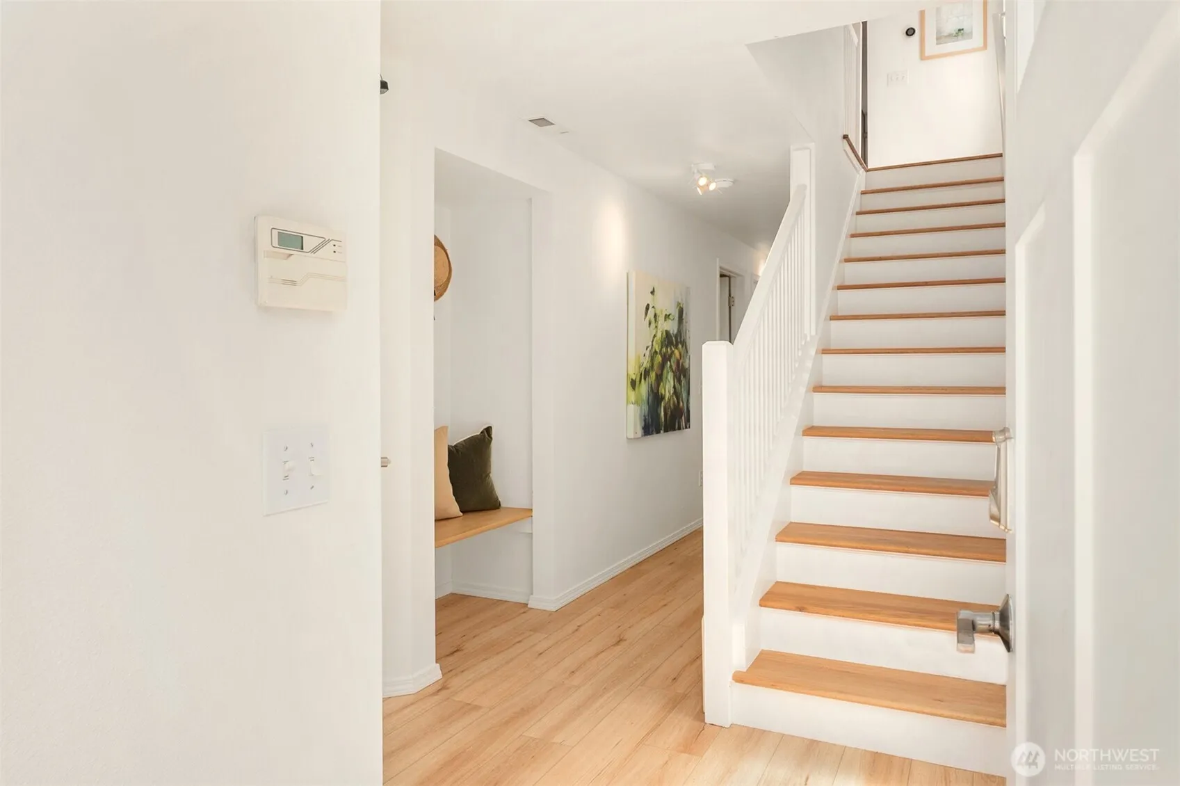 Property photo for 4054 54th Avenue Sw, Seattle photo 3