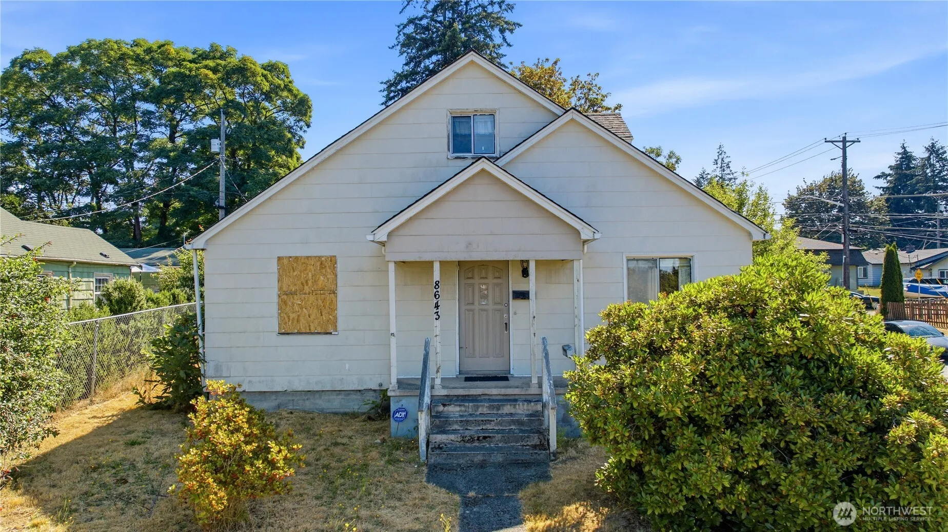 Property photo for 8643 Yakima Avenue S, Tacoma photo 4