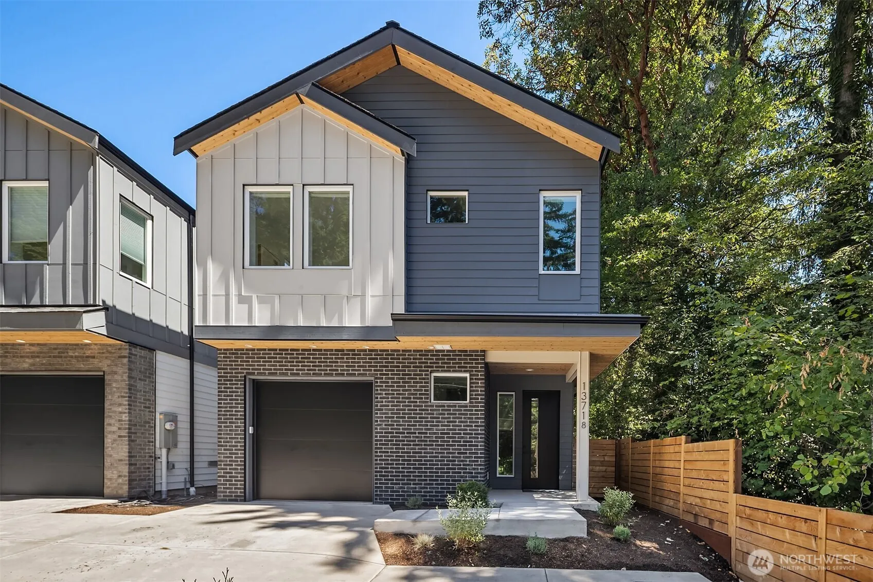Property photo for 13718 84th Avenue Ne, Kirkland
