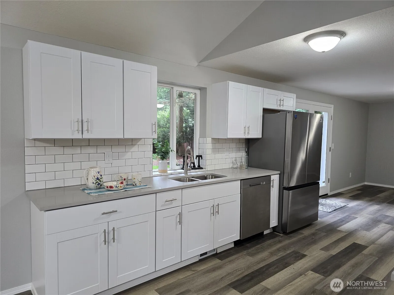 Property photo for 1911 154th Street Ct E, Tacoma photo 5