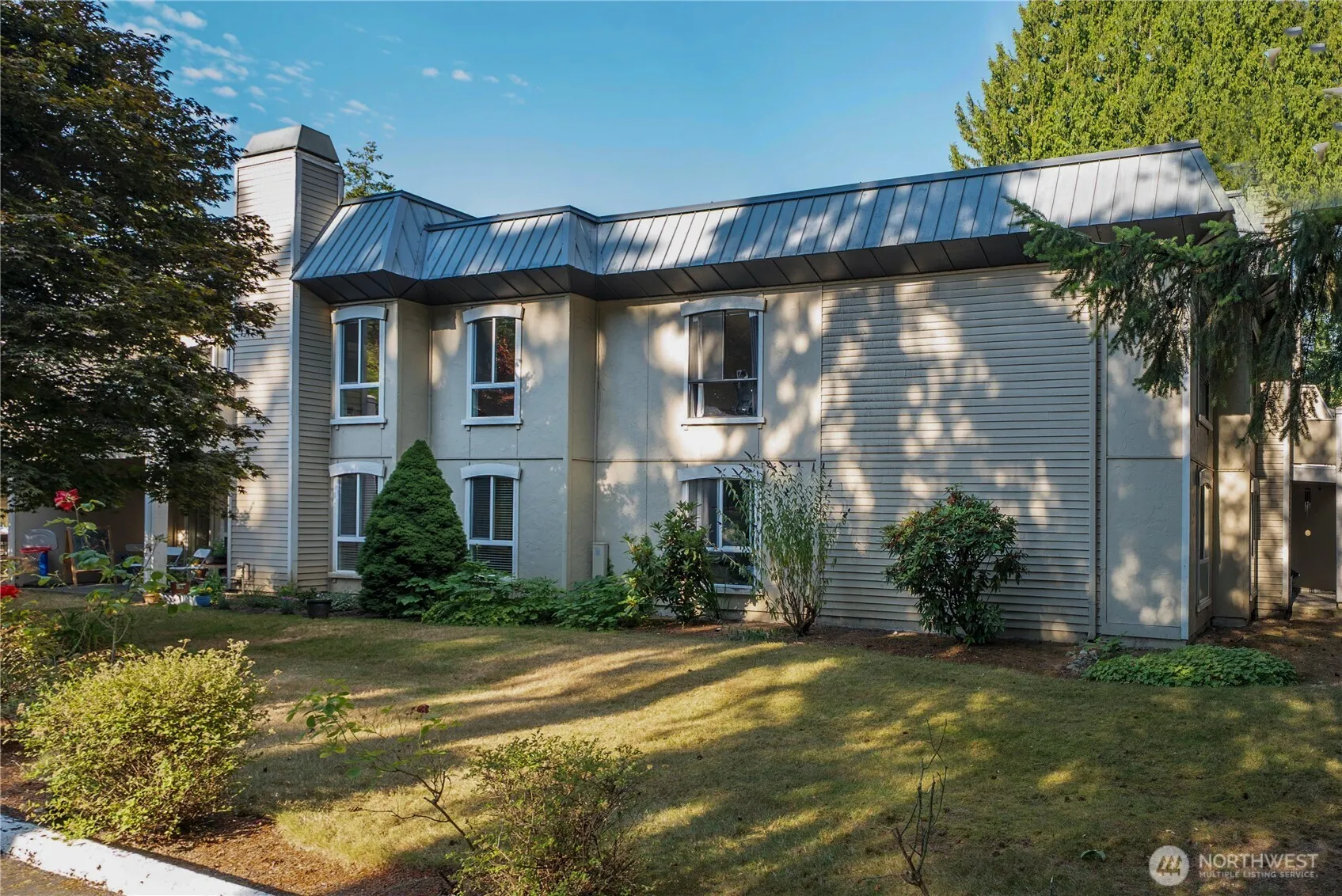 Property photo for 10221 Ne 16th Street #h7, Bellevue