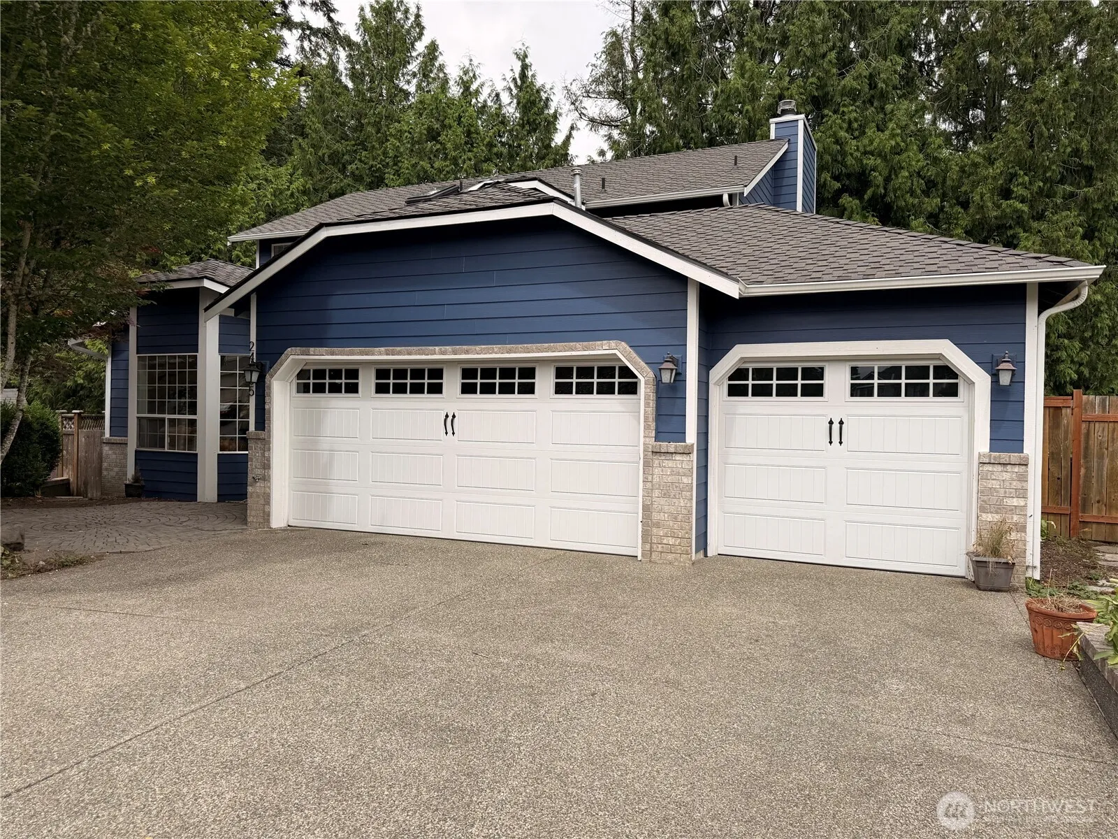 Property photo for 24505 229th Court Se, Maple Valley photo 2