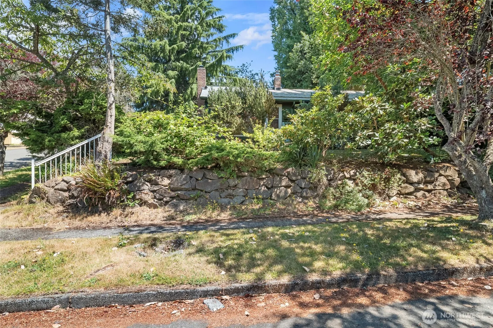Property photo for 11502 29th Avenue Sw, Seattle photo 4