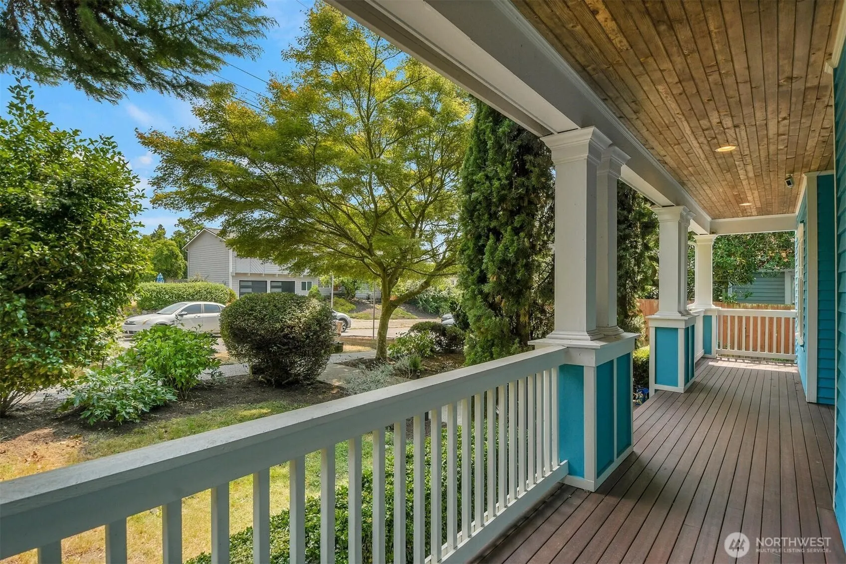Property photo for 8545 Densmore Avenue N, Seattle photo 2