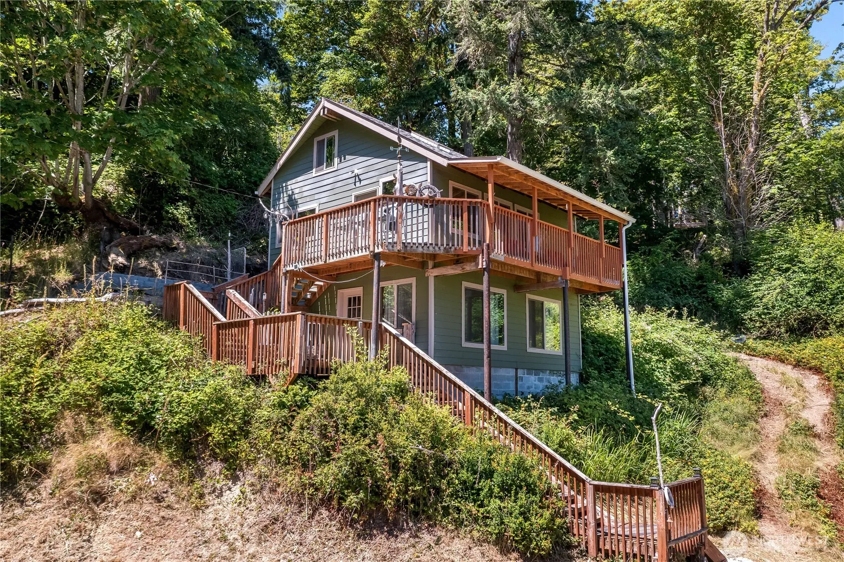Property photo for 310 Fir Lane Nw, Lakebay photo 2