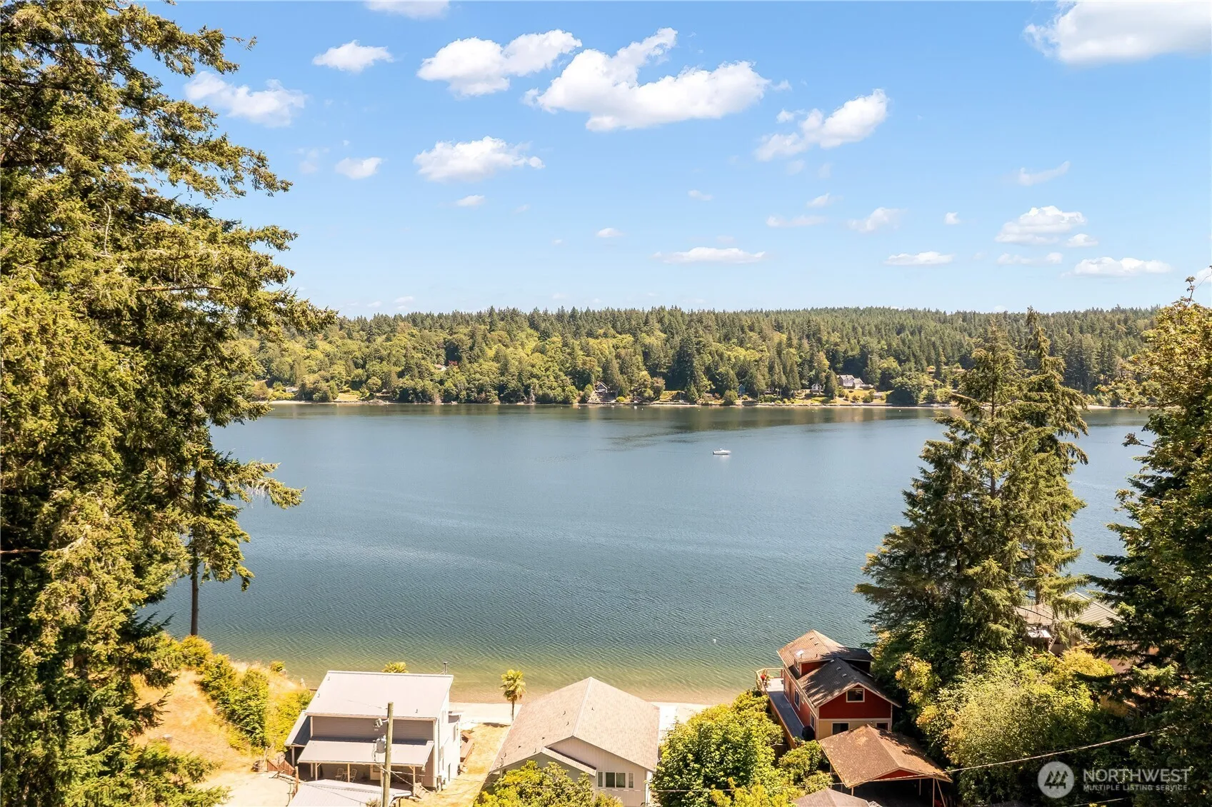 Property photo for 310 Fir Lane Nw, Lakebay