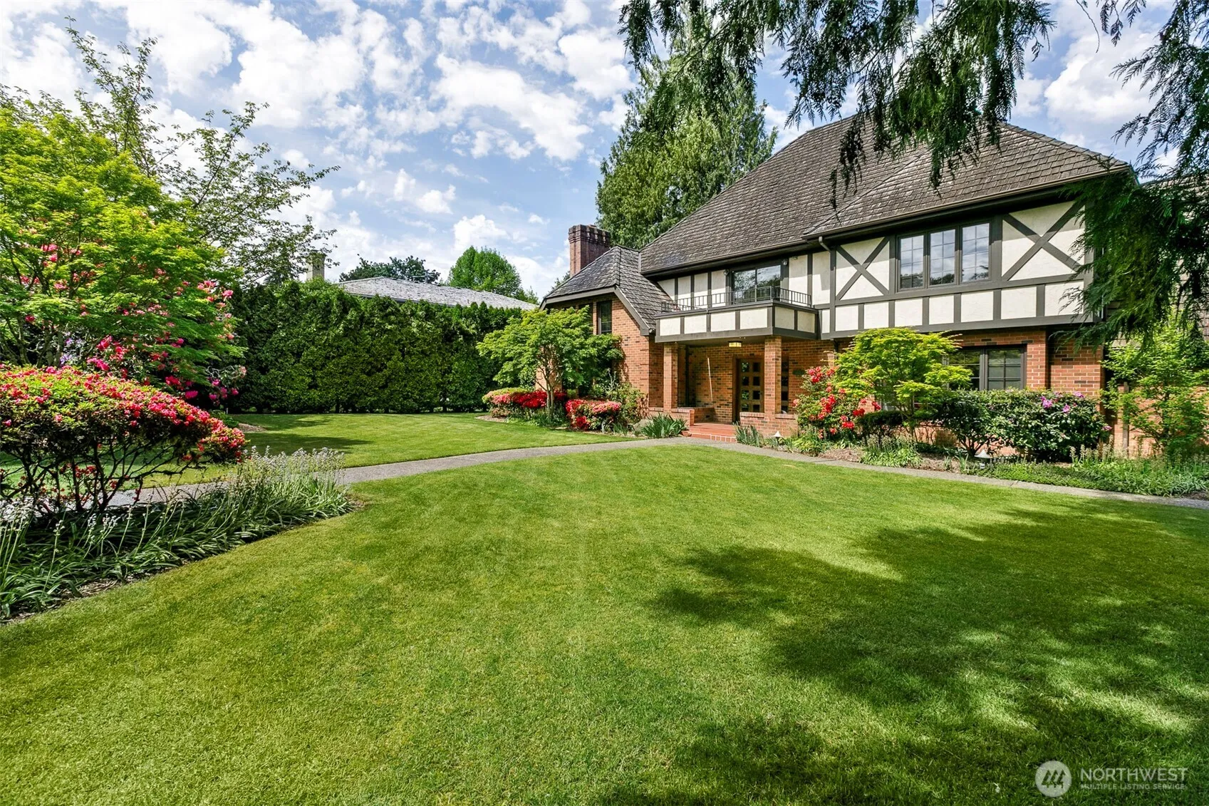 Property photo for 6573 Ne Windermere Road, Seattle photo 2