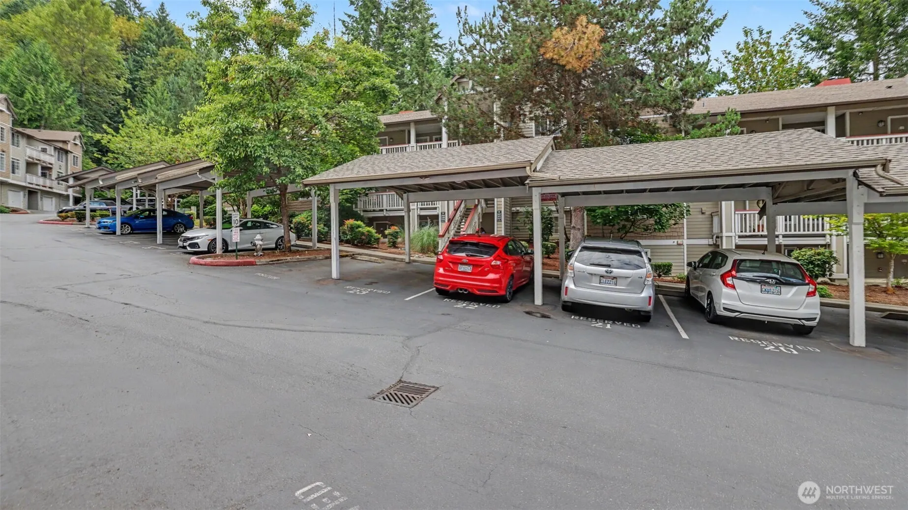 Property photo for 18505 Se Newport Way #b106, Issaquah photo 2