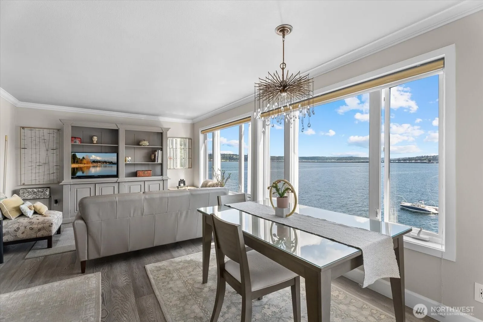 Property photo for 334 Lakeside Avenue S #406, Seattle photo 3
