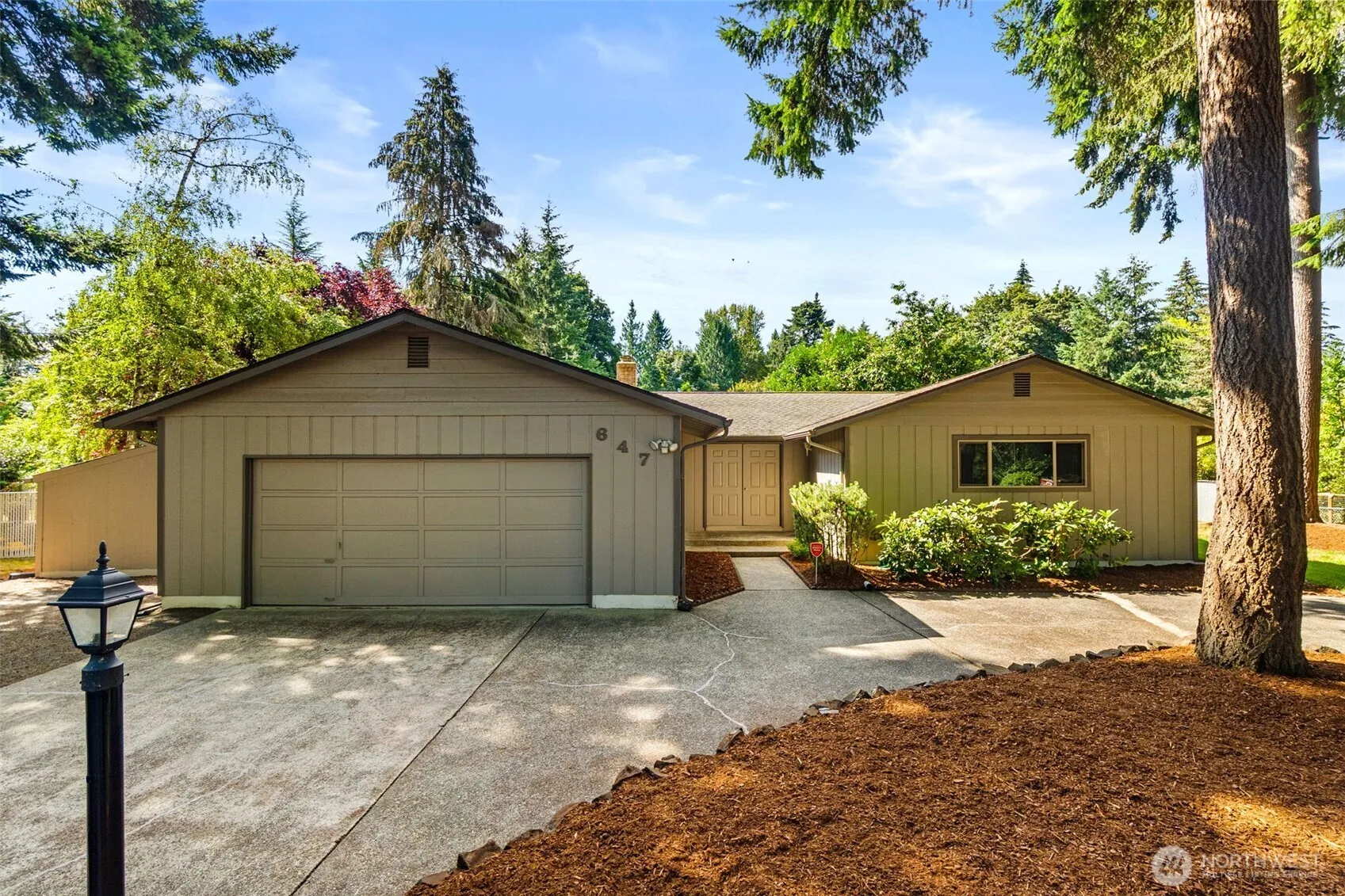 Property photo for 647 Z Street Se, Olympia photo 2