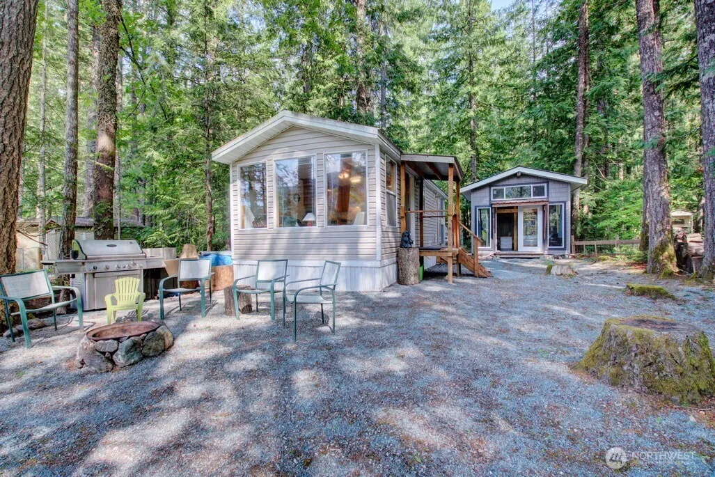 Property photo for 40 Riverside Drive, Deming
