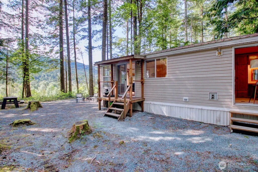 Property photo for 40 Riverside Drive, Deming photo 2