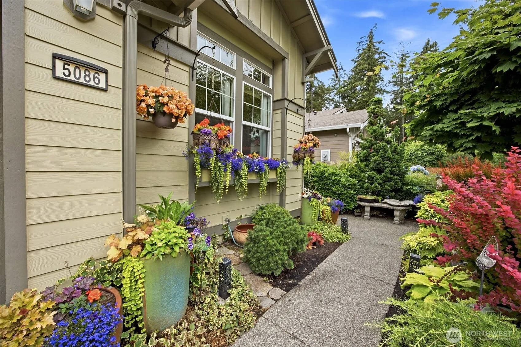 Property photo for 5086 Cypress Loop Ne, Lacey photo 2