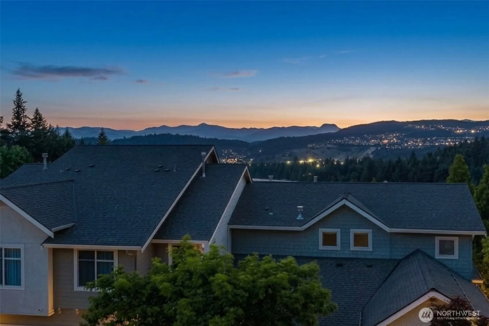 Property photo for 93 Sky Ridge Road Nw #505, Issaquah photo 3