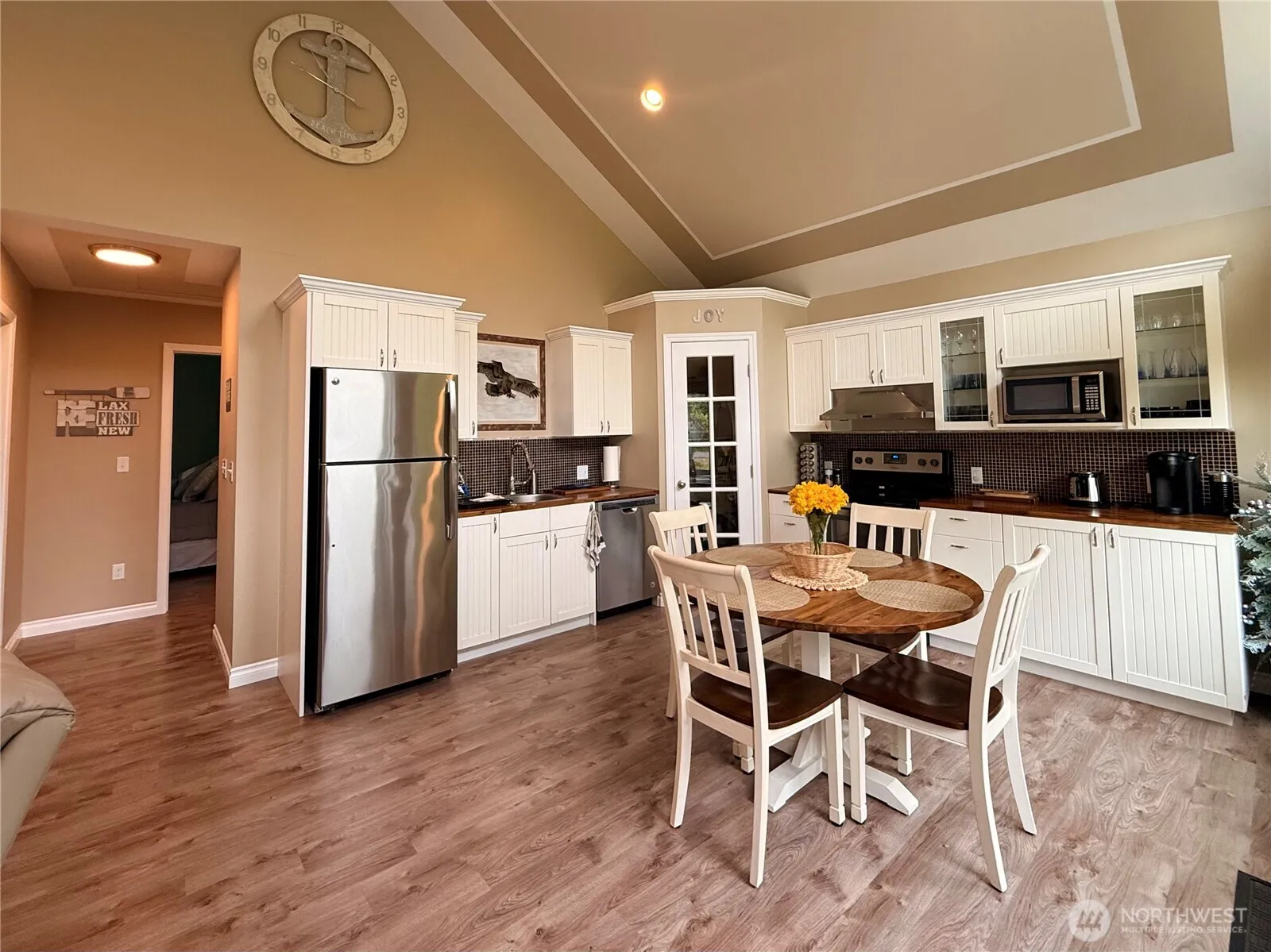Property photo for 206 Wishkah Street, Ocean Shores photo 2