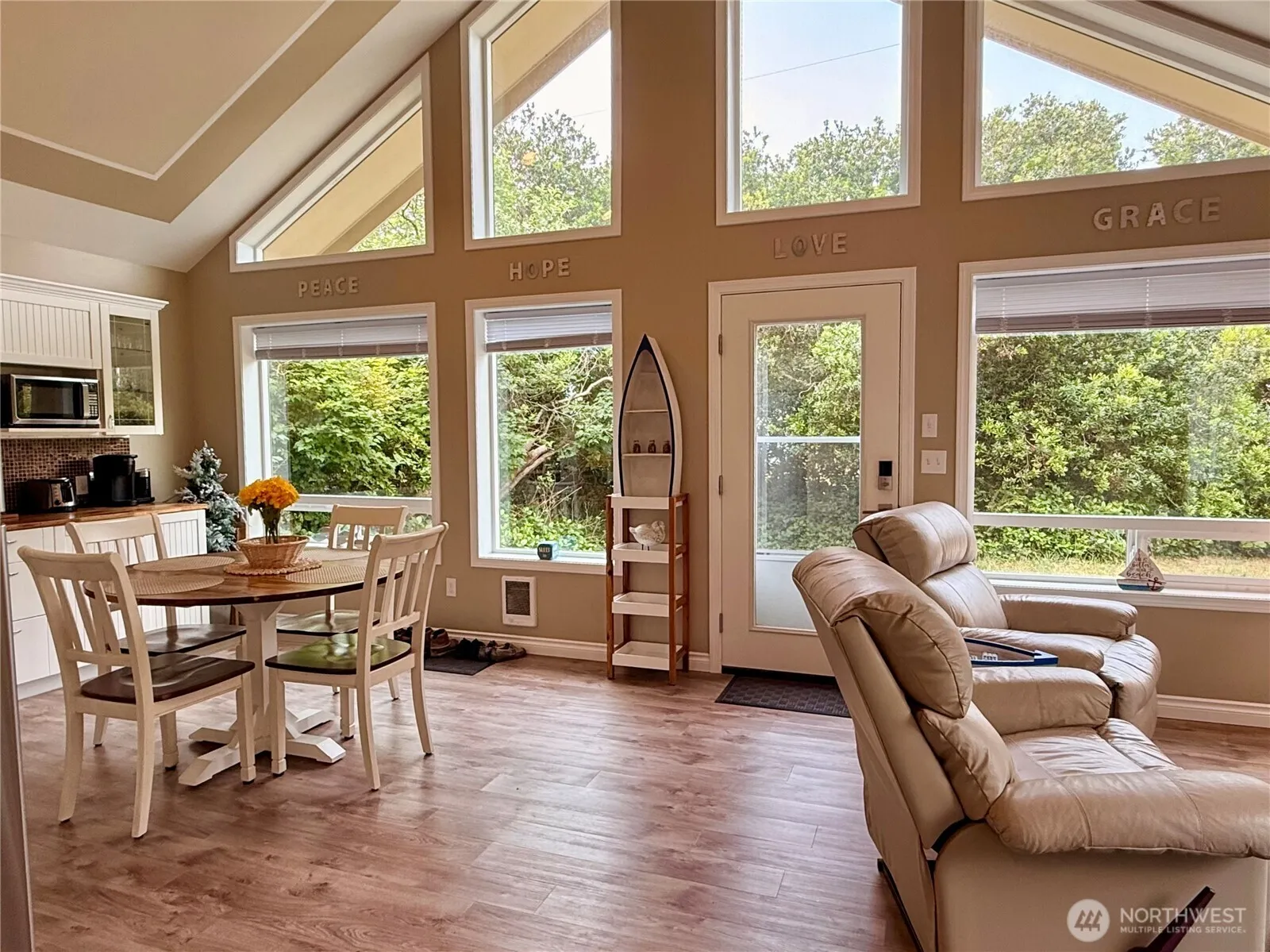 Property photo for 206 Wishkah Street, Ocean Shores